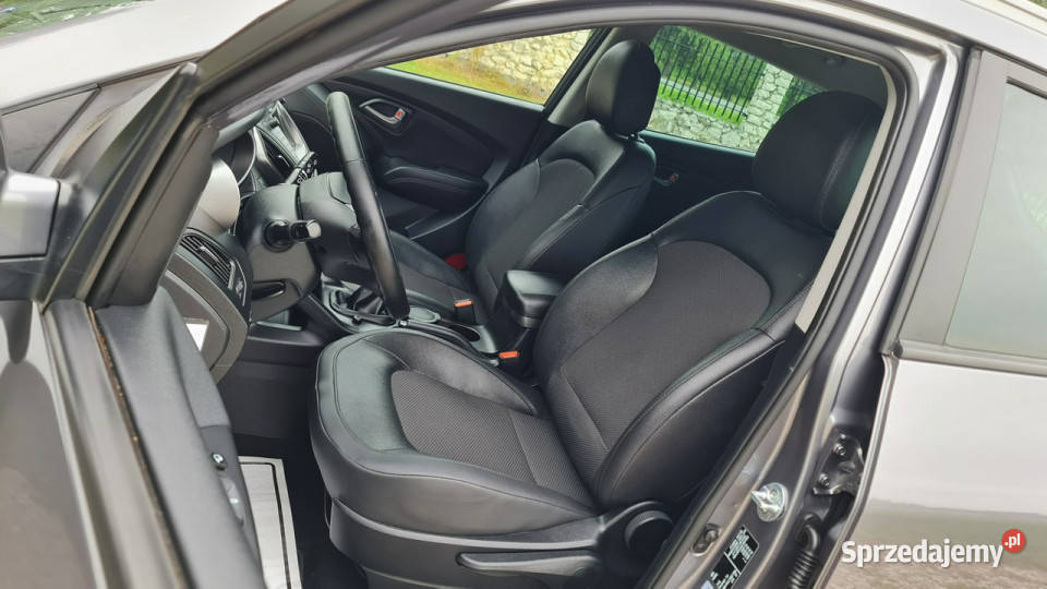 Hyundai ix35 16 GDI 135 NAVI Climatronic podgrzewane fotele