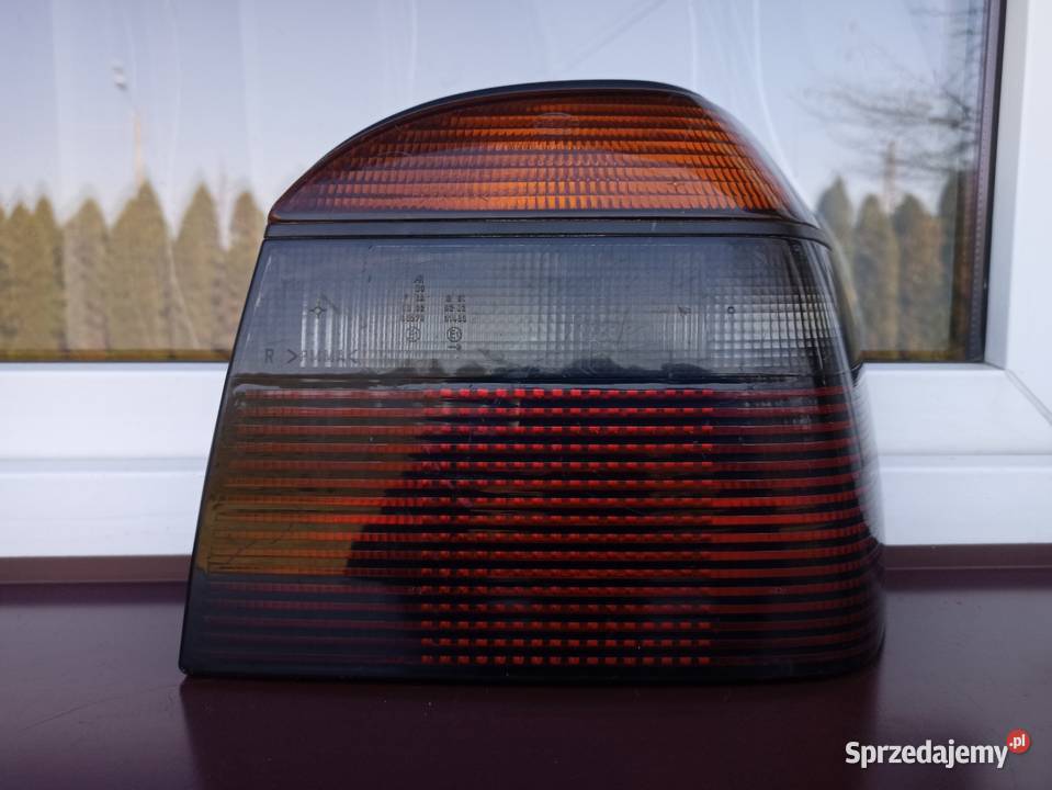 VW Golf MK3 III lampa tył tylna prawa wkład osobowe Lampy tylne Sieradz