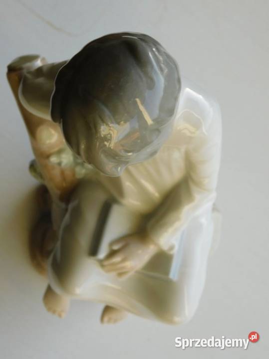 Figurka Lladro zamyślonej dziewczyny wys 215 592 Szczecin