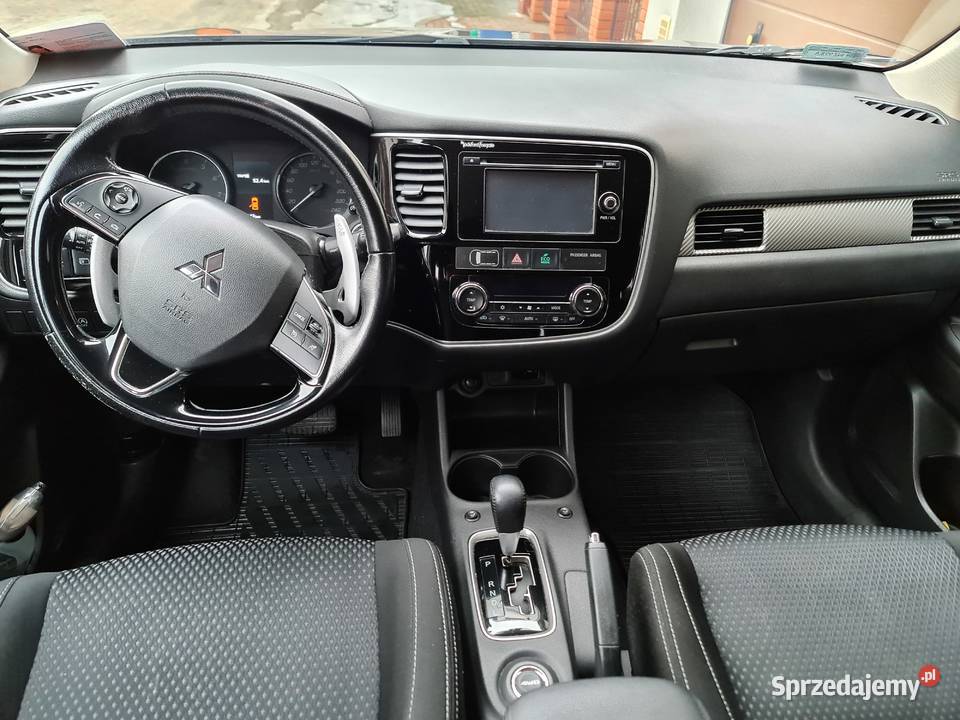 sprzedam Mitsubishi Outlander 2016r Łomianki
