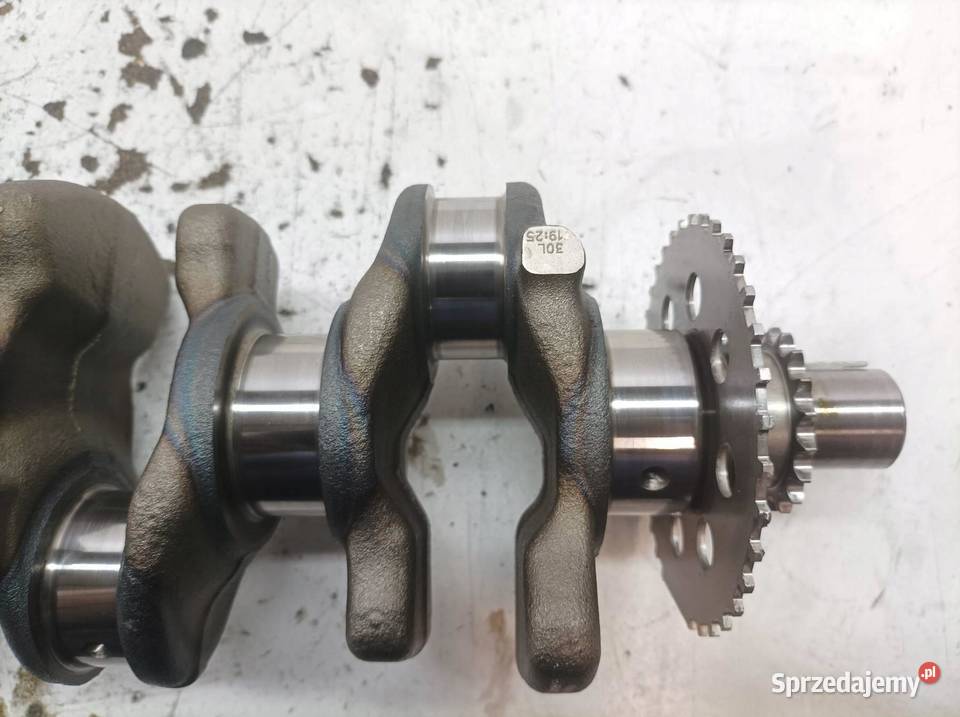 WAŁ KORBOWY 16 16V VVTI Toyota Corolla XI 2013