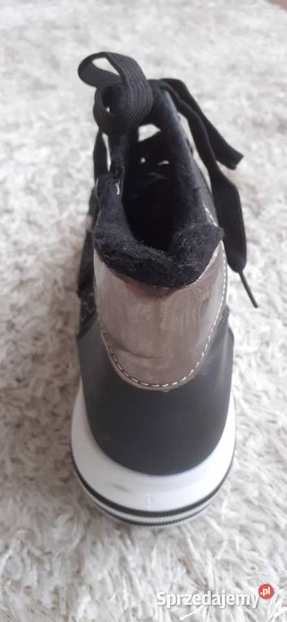 Nowe ocieplane sneakersy r 40 Pasym sprzedam