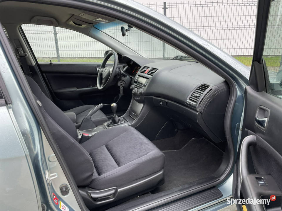 Honda Accord 20 Benzyna 155 2004r TanioMożliwa sprzedam