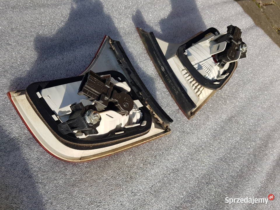 Lampy tył w klape bagażnika Audi A4 B7 sedan osobowe Lampy tylne Opoczno