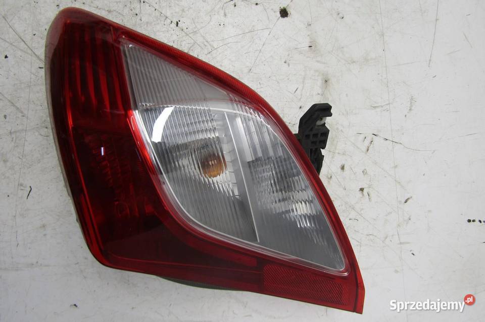 LAMPA TYLNA PRAWY TYŁ TOYOTA YARIS III 00025252 sprzedam