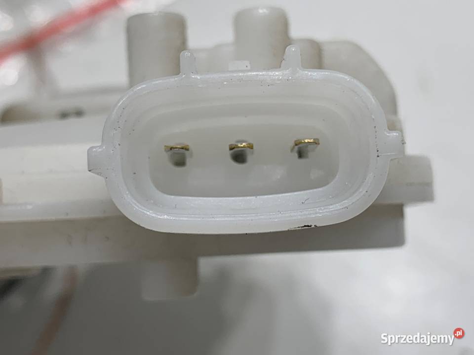 ZAMEK KLAPY TYŁ TOYOTA YARIS III Hatchback osobowe