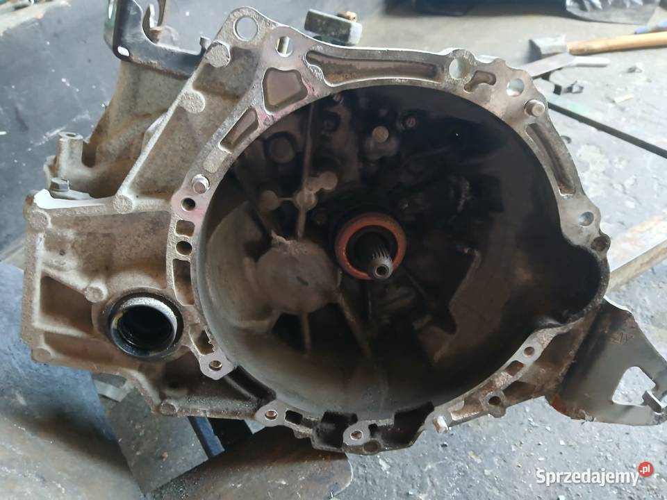 Skrzynia biegów Toyota Auris 3111505020