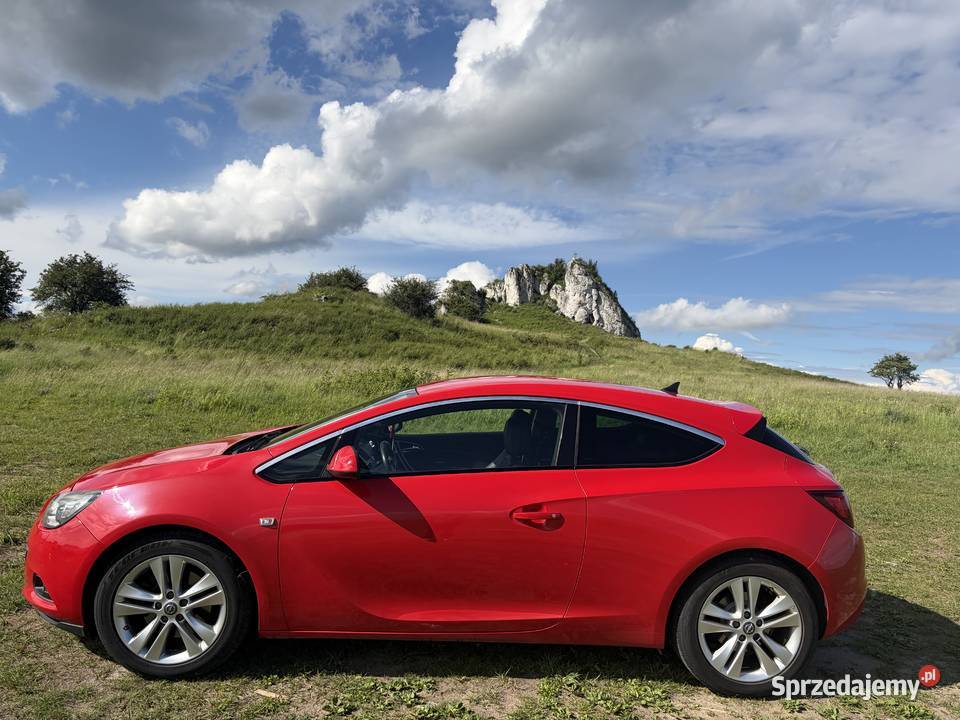 Opel Astra J 20 GTC CDTI 2012 nowy rozrząd sprzedam