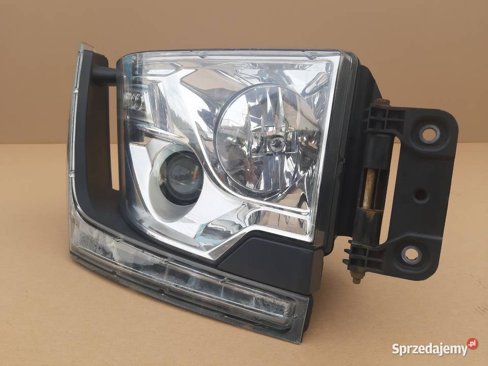 RENAULT GAMA T RANGE LAMPA REFLEKTOR PRAWY Bieleń