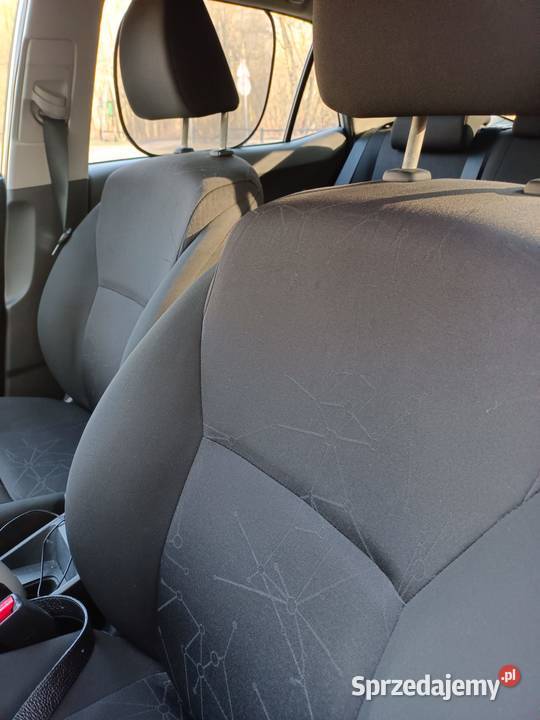 Toyota Auris 14 benzyna klima Salon Polska wielkopolskie Luboń