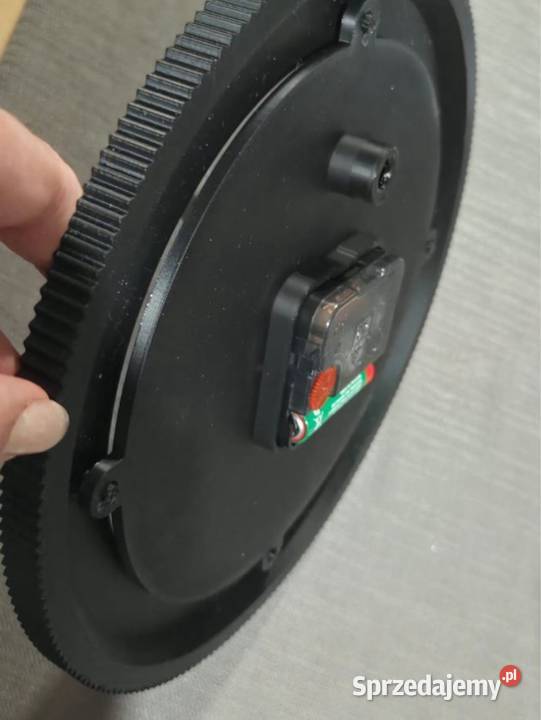 Zegar ścienny Tudor na ścianę wiszący Lubin