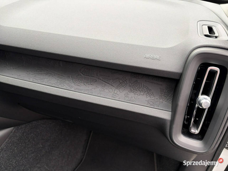 Volvo XC 40 T3 163 Automat Kamera CarPlay 163KM mazowieckie Lipówki sprzedam