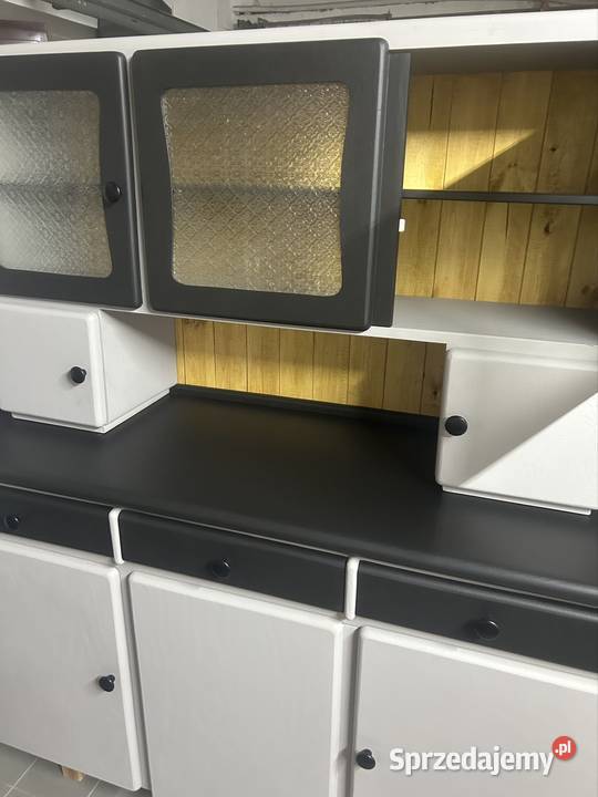 Odnowiony kredens Kredensy i witryny Tyczyn