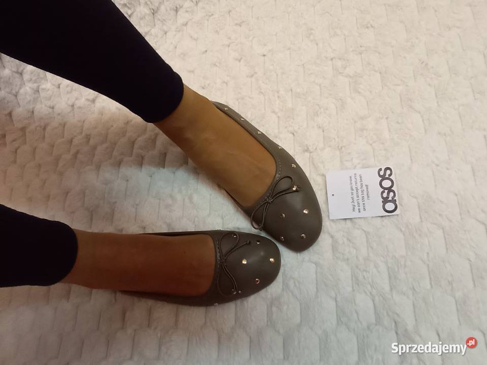 39 ASOS Design zielone Bogato zdobione dżetami Kraków