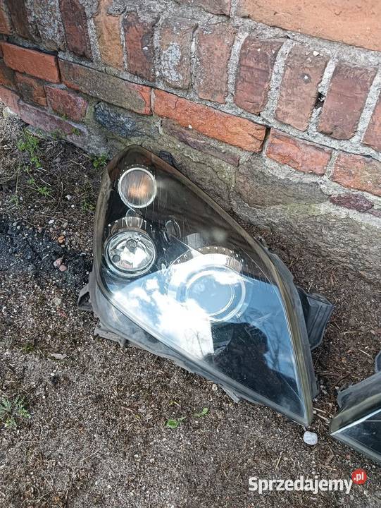 Lampy Astra H GTC xenon skrętny kompletne sprzedam