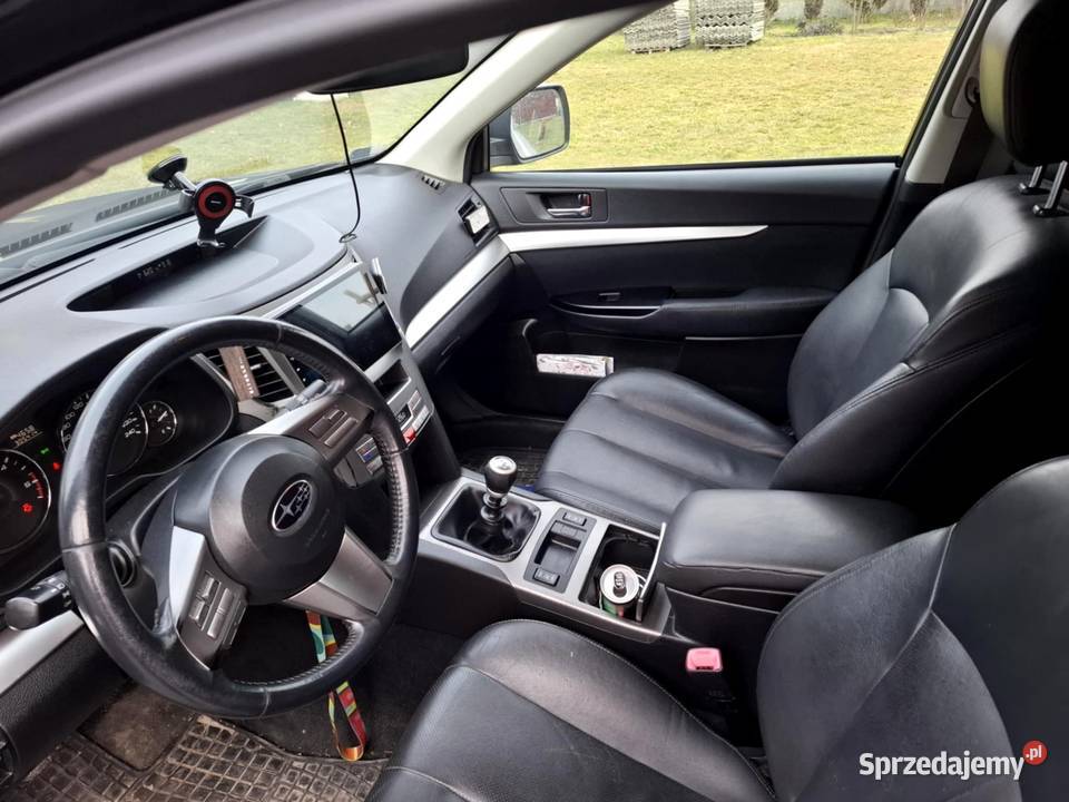 Subaru Outback 20D 4x4 nieuszkodzony świętokrzyskie