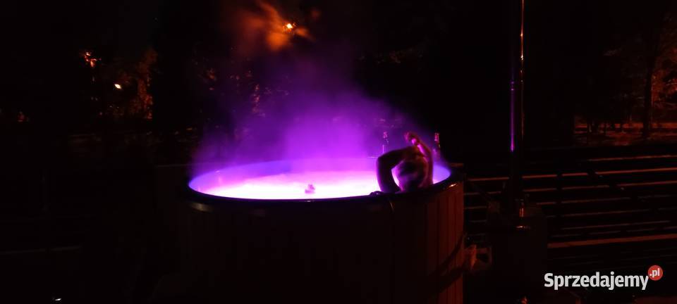 Balia ogrodowa hottube jacuzzi gorąca bania Architektura ogrodowa sprzedam