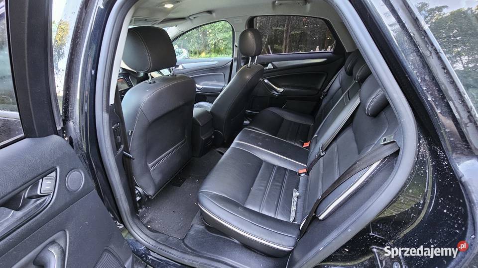 Ford Mondeo uszkodzony Sukmanie