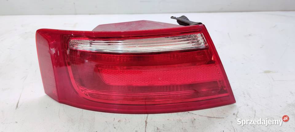 LAMPA LEWY TYŁ Z BŁOTNIKA AUDI A5 8T COUPE Przystajń