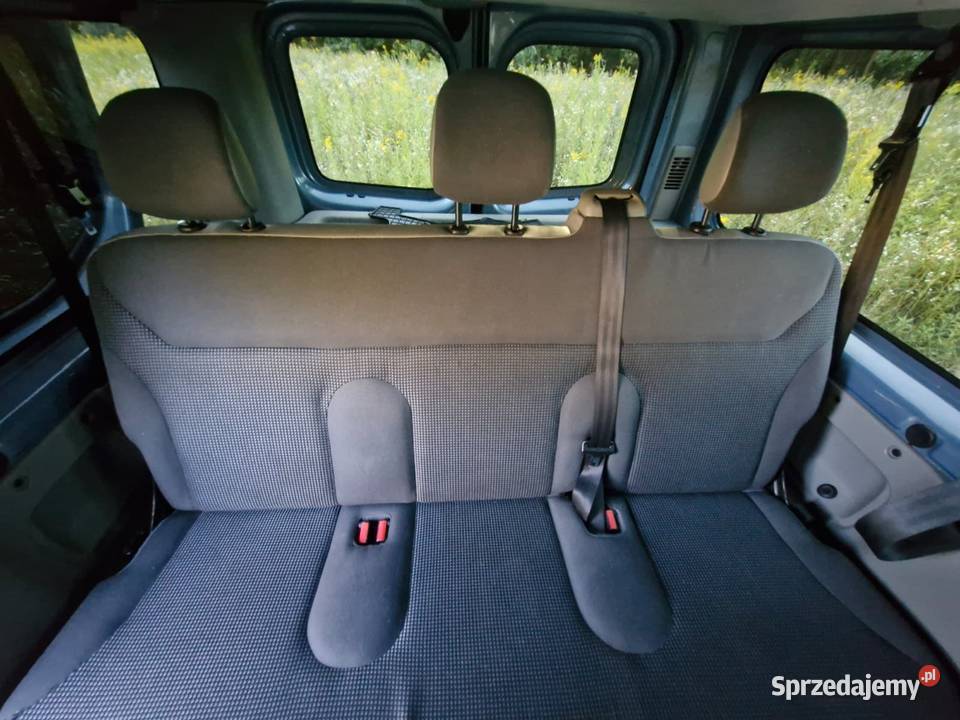 OPEL VIVARO 9 osobowy zadbany 114KM