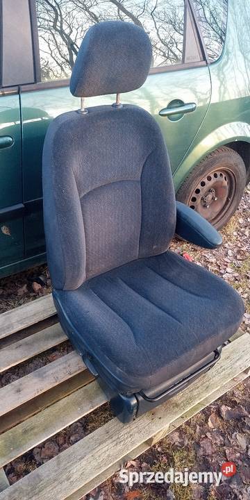 Chrysler Voyager 0107 fotel kanapa pasażera do