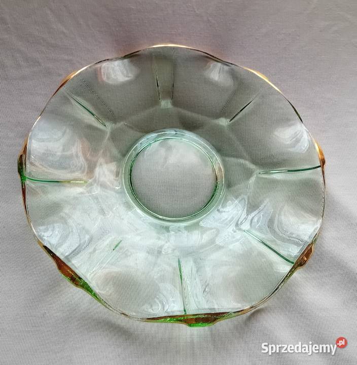 Talerzyk art deco w kolorze zieleni uranowej ze Porcelana i szkło Koźminek sprzedam