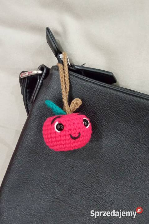 Jabłuszko wykonane na szydełku brelok sprzedam