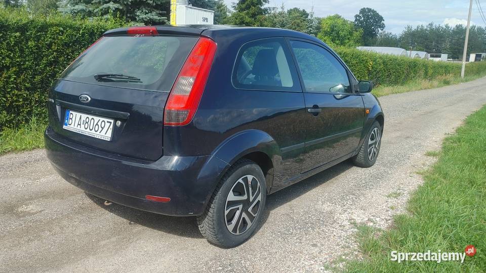 Ford fiesta mk5 13 Benzyna 2005r Stan Db 100 elektryczne szyby Fiesta Ełk