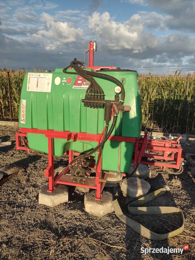 Opryskiwacz 600l belka 12 Krośniewice sprzedam