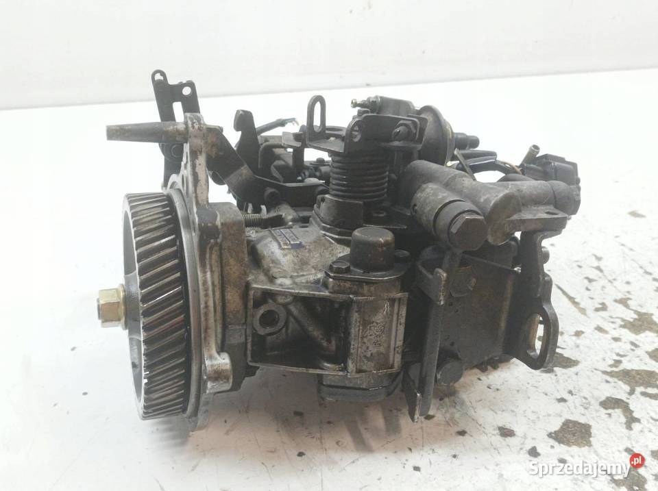 POMPA WTRYSKOWA 667P127979 28 TD Mitsubishi