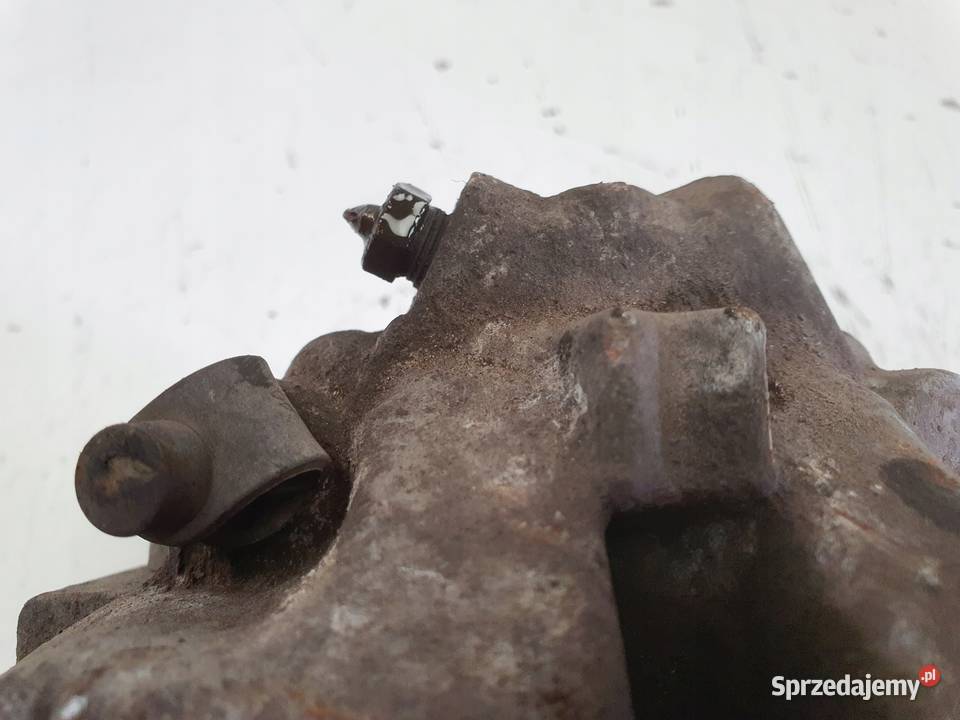 BMW F10 F10 PRZEDNI ZACISK HAMULCOWY lewy przód Rudka