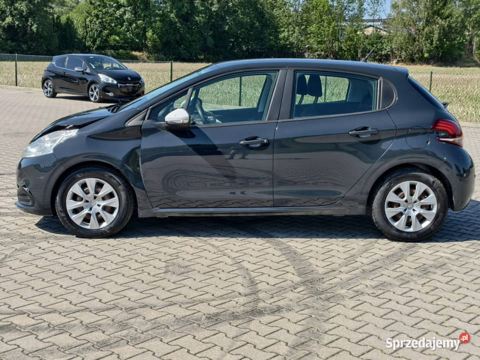 Peugeot 208 12 benzyna 82 klimatyzacja Kęty