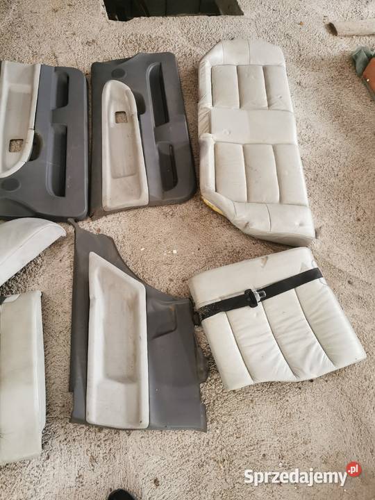 Wnętrze środek fotele kanapa tapicerki bmw e36 Ostrów Wielkopolski sprzedam