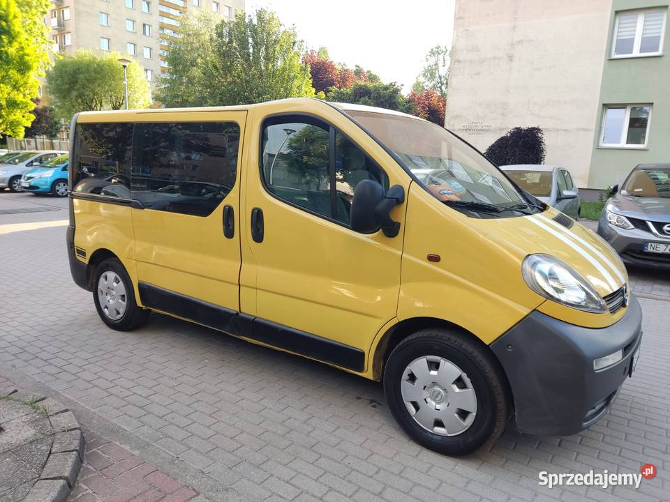 Vivaro 9 osobowy r2003p19d bez dpf prosty silnik wspomaganie kierownicy Elbląg