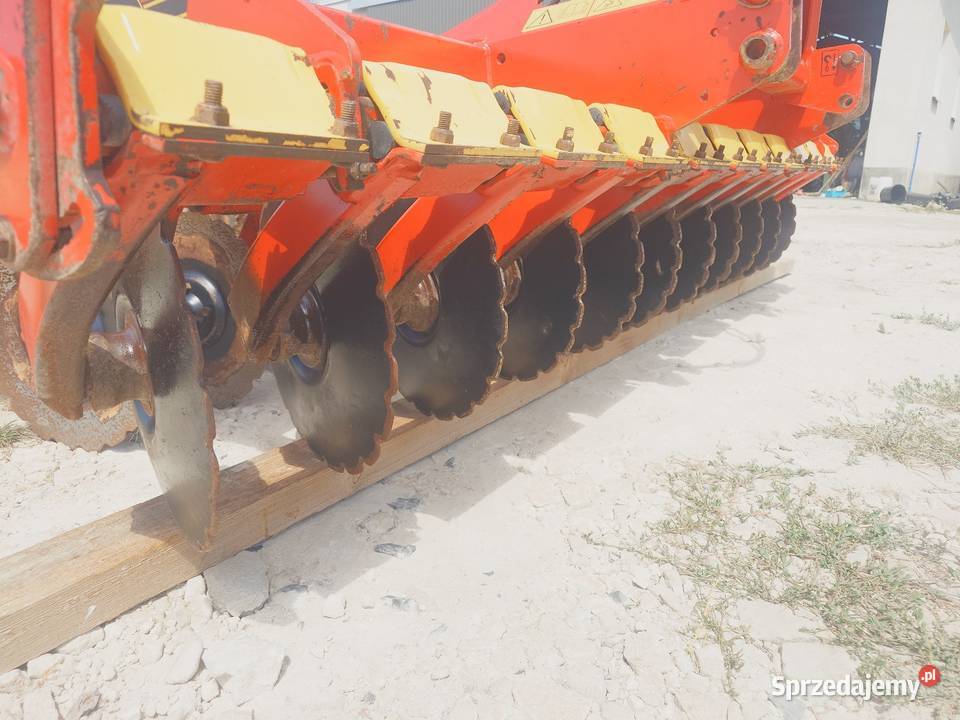 Brona telerzowa Vaderstad Carrier Korfantów
