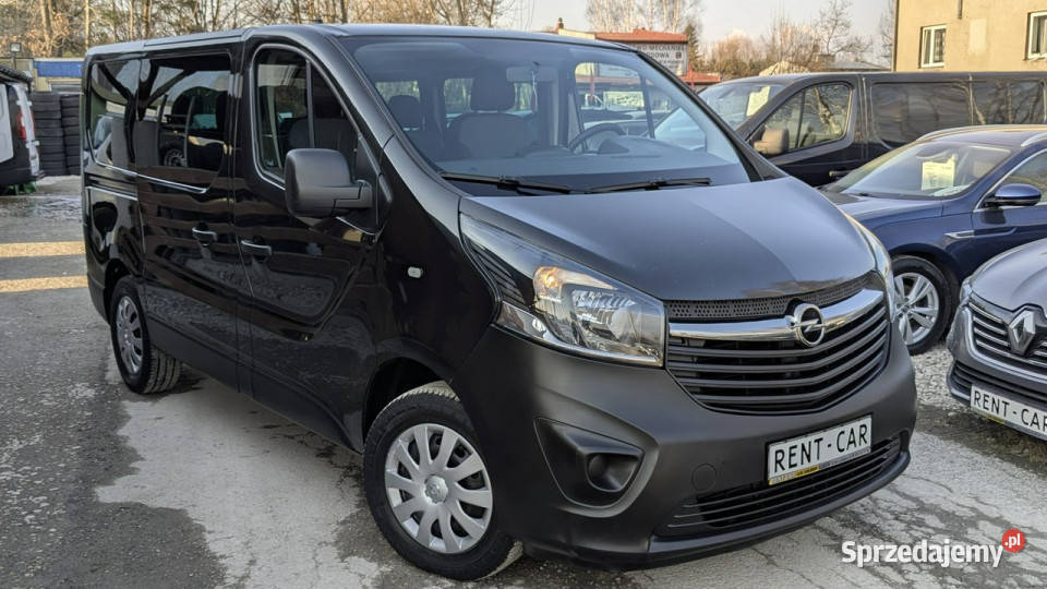 Opel Vivaro BUS 8Osób 16D125OPŁACONYBezwypadkowy lakier metallic Częstochowa