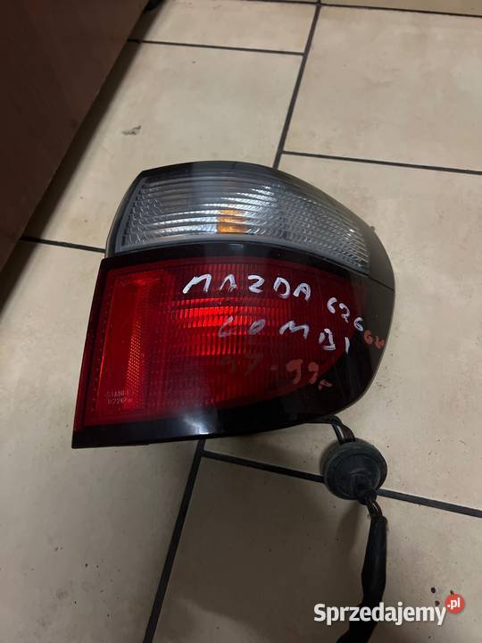 Lampa tyl prawa mazda 626 kombi Margonin