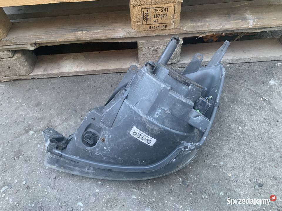 6S6113W029 reflektor lampa prawa przód Ford Szczecin