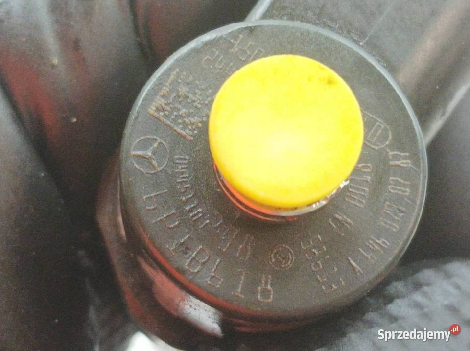 WTRYSKIWACZ A6460700787 0445110238 22 CDI sprzedam