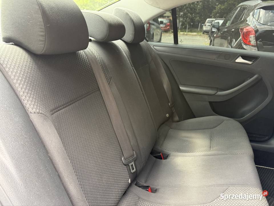 VW Jetta S benzyna LPG 2litrowy silnik 158