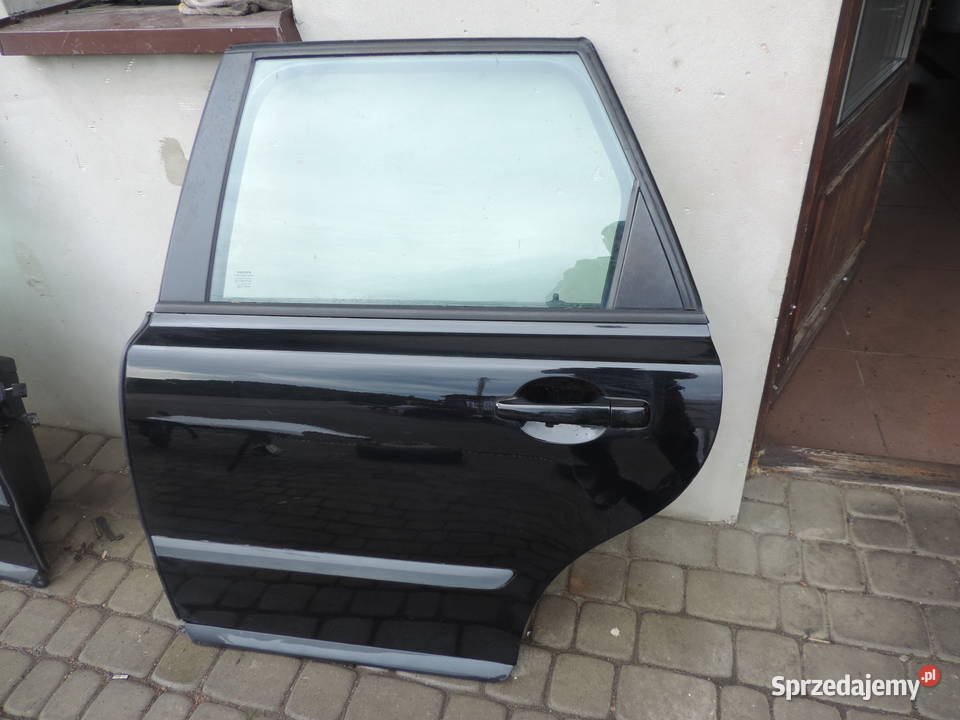 VOLVO V50 DRZWI LEWY TYŁ TYLNE KOMBI 01926 Drzwi Nowy Sącz