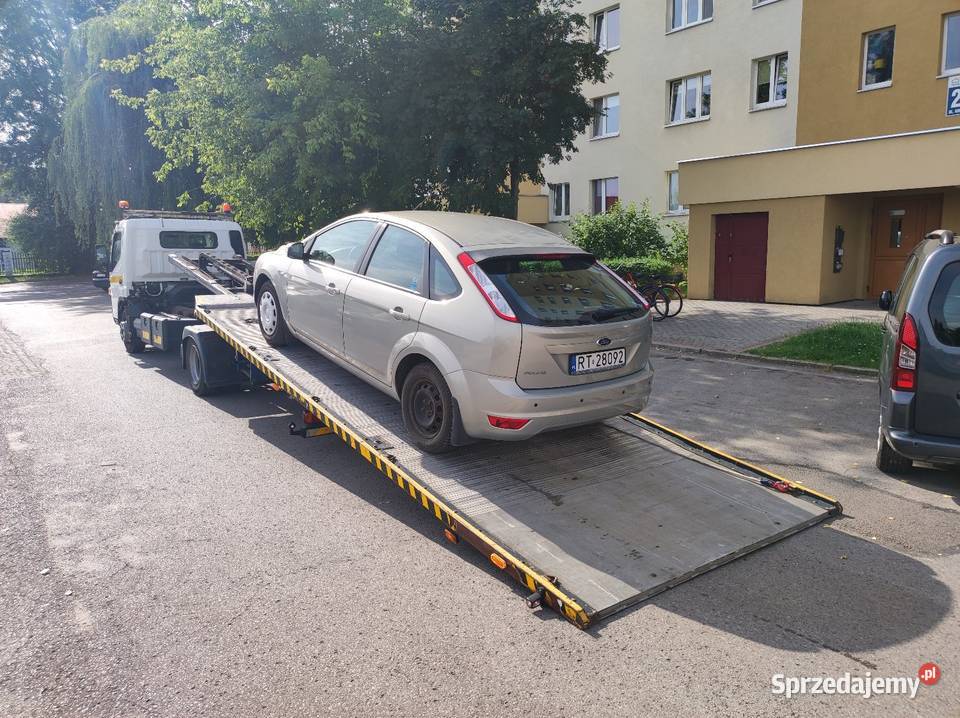 Auto laweta Pomoc Drogowa Assistance holowanie Tarnobrzeg