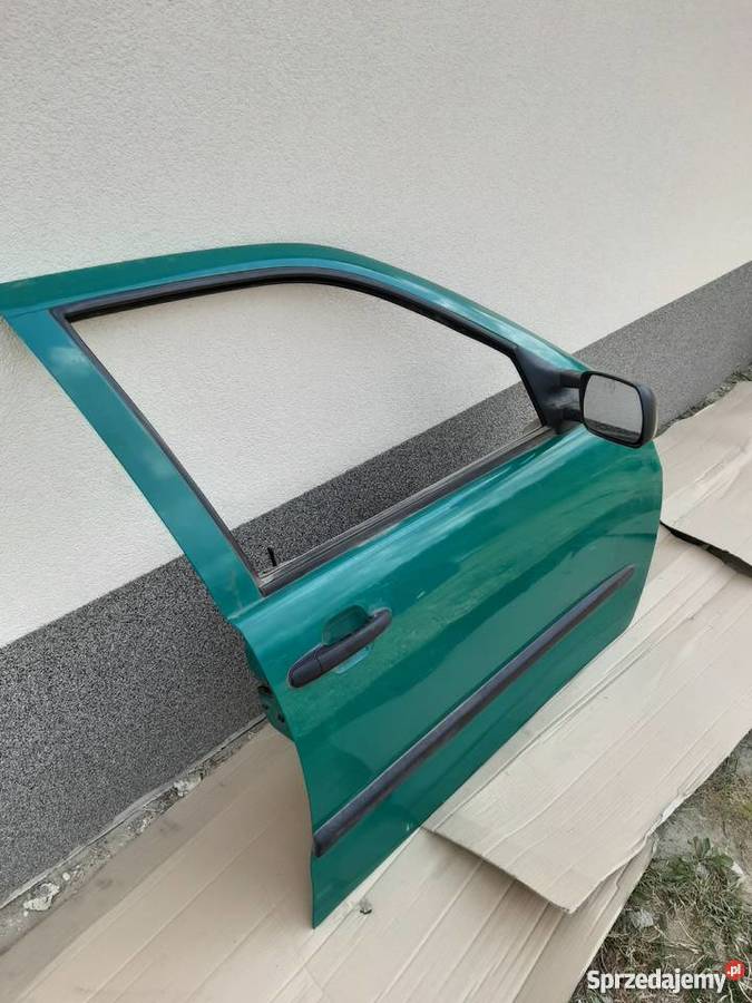 DRZWI PRAWY PRZÓD VW CADDY II 03r