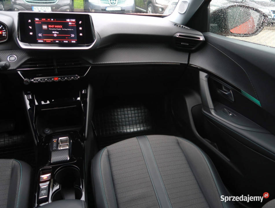 Peugeot 2008 12 PureTech Katowice