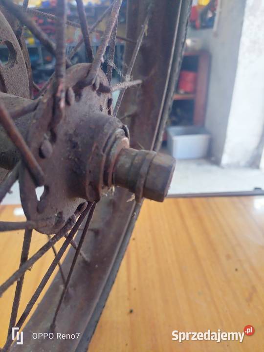 Tylne koło WFM 19 łódzkie