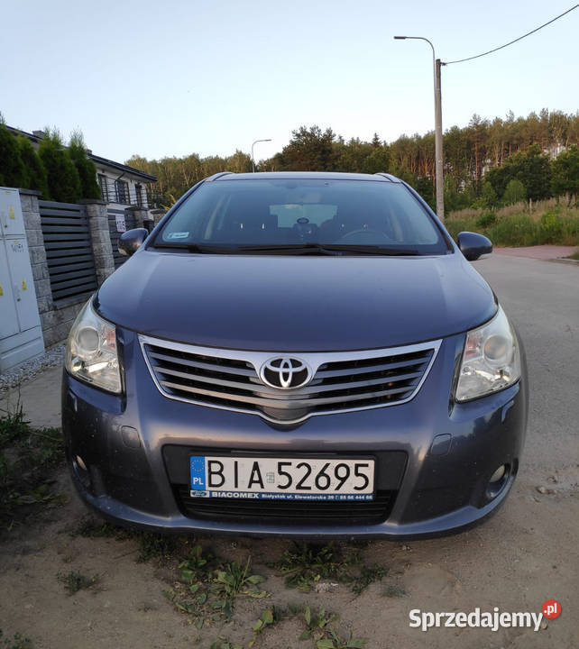 TOYOTA AVENSIS T27 III 18 benzyna 2009r 156 Białystok sprzedam