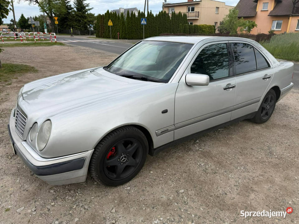 Mercedes E 200 gaz LPG zarejestrowany W210 Mercedes-Benz Zbąszyń