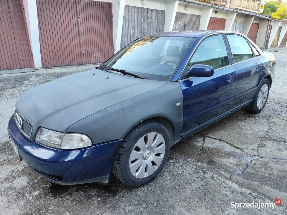 Audi A4 23 165 QUATRO benzyna małopolskie Kraków