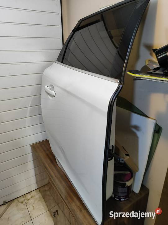 Volvo XC60 I Drzwi Prawy Tył 707 Rok produkcji 2015 Cyców