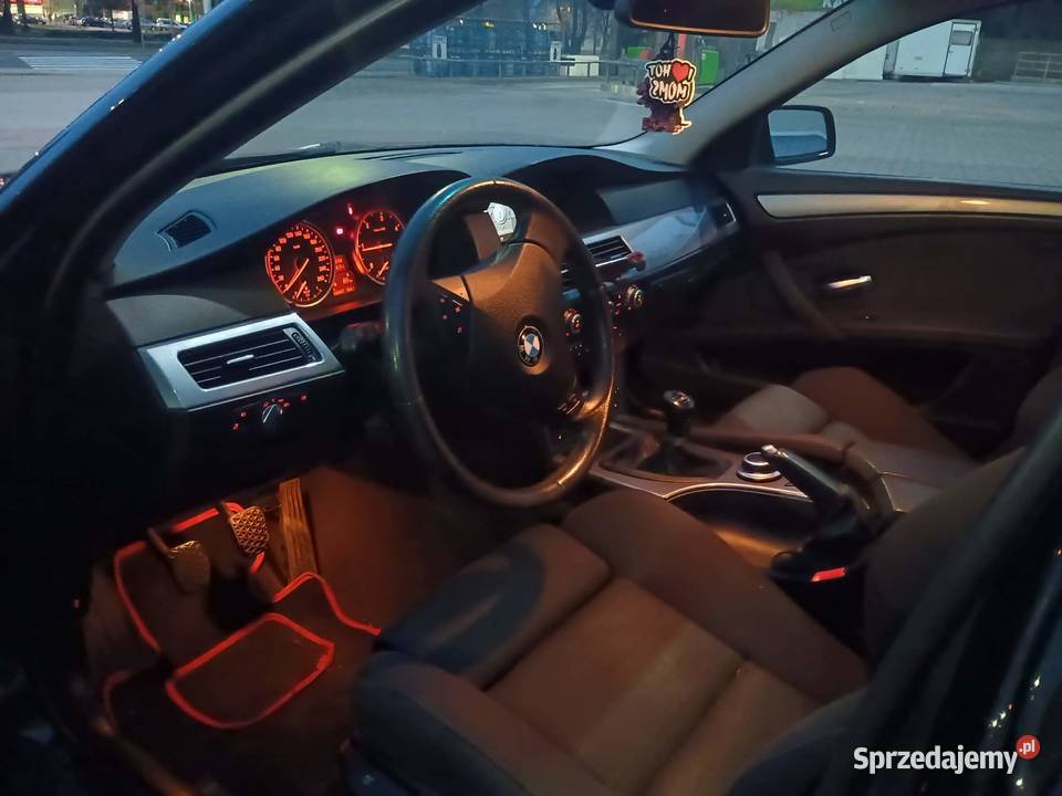Sprzedam BMW E61 diesel manual sprawny ważne 174KM Piła